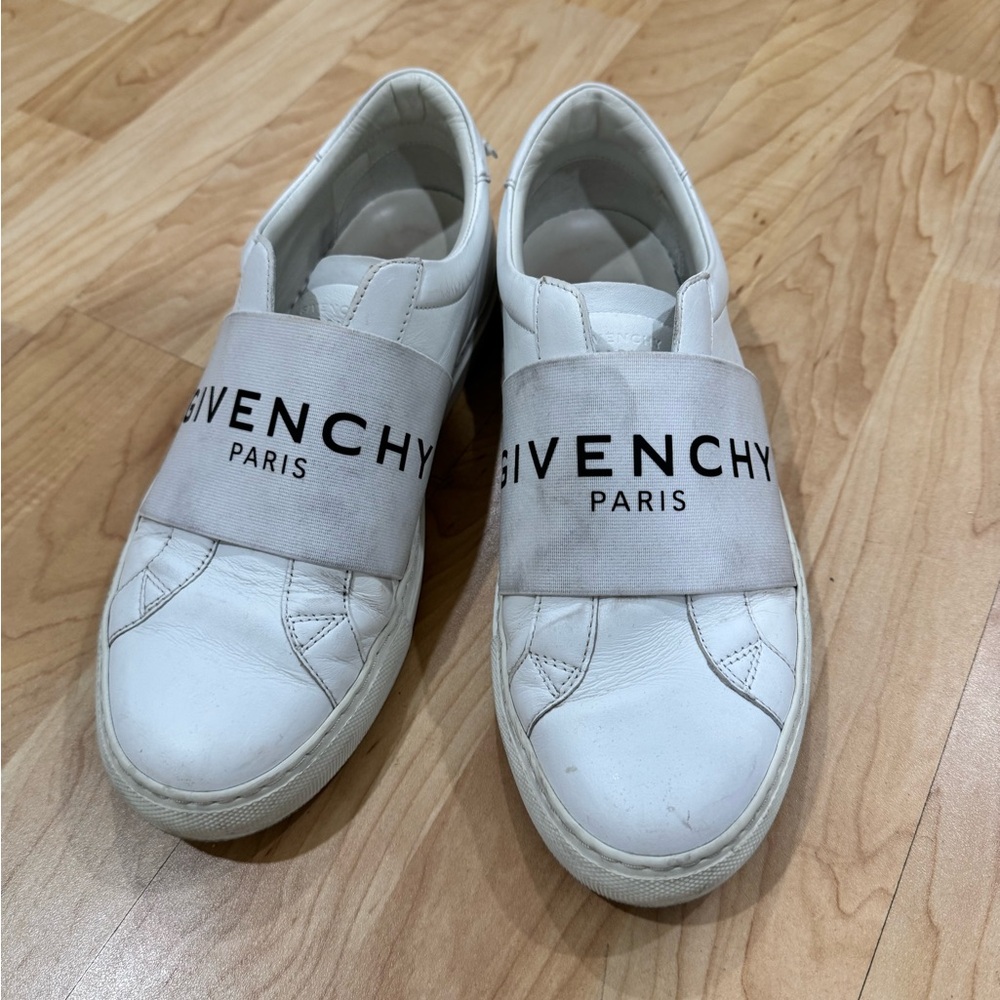 Givenchy White Sneakers size 38